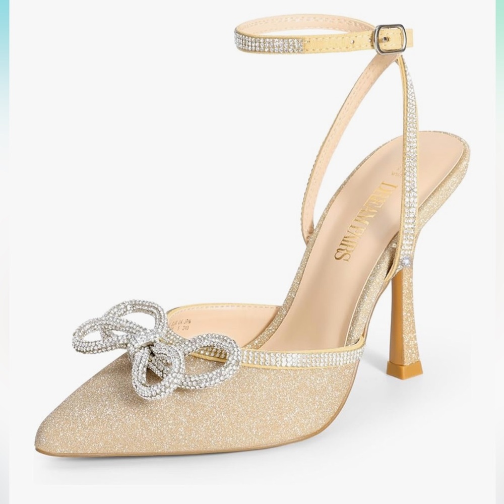 Sparkly Gold Bow Heels with Rhinestone Detailing Silver Bow Size 8.5